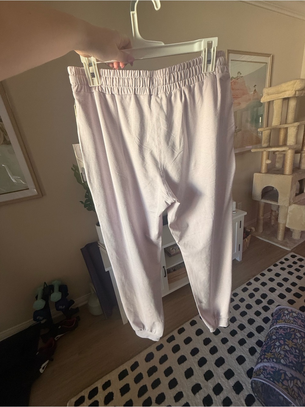 Vuori Joggers in Lilac - Picture 5 of 7